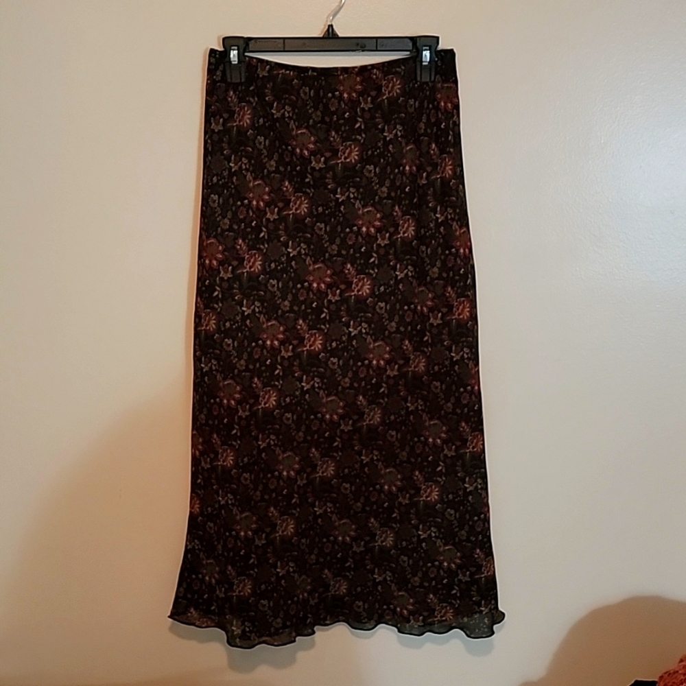 Kathy Lee Skirt Black Floral print Size 8